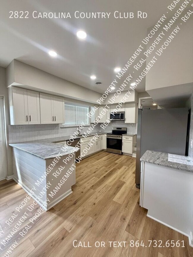 Building Photo - 2822 Carolina Country Club Rd