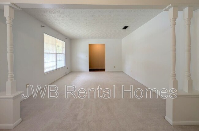 Foto del edificio - 1620 Bay Cir E