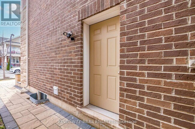 Photo du bâtiment - 1187 McEachern Ct