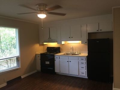 Foto del edificio - 817 W Mauney Ave