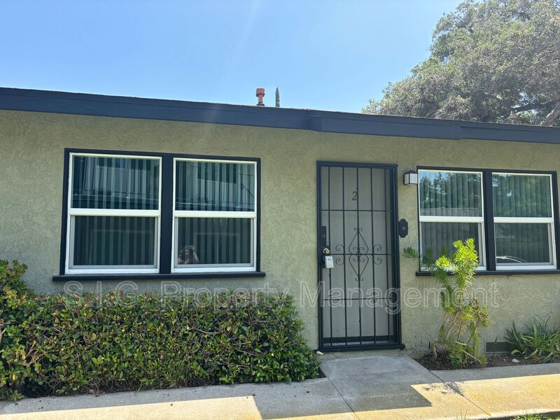 Foto principal - 10560 Sherman Grove Ave