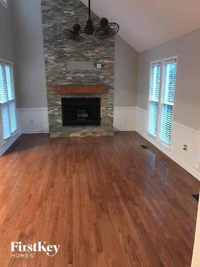 Building Photo - 16507 Grapperhall Dr