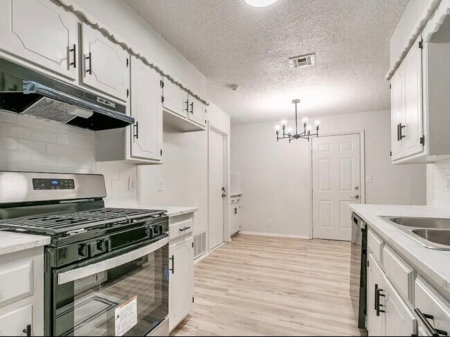 Foto del edificio - 1315 Beaumont St