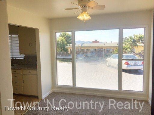 Building Photo - 1496 Santa Clara Ave