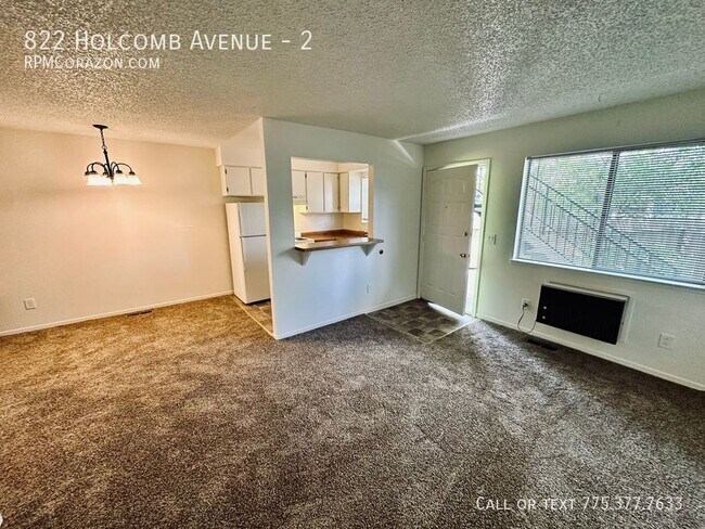 Foto del edificio - 822 Holcomb Ave