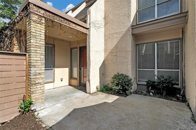 Building Photo - 3121 Park Ln