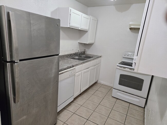 Building Photo - 3416 Wendelkin St