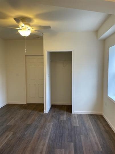 Building Photo - Available Now! Large 5 Bed 3 Bath home in town with a large backyard!
