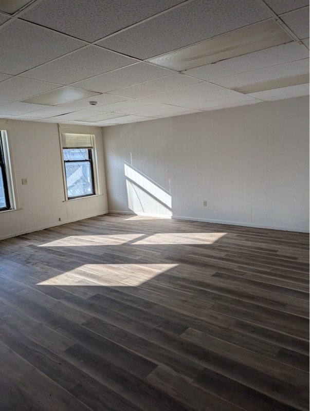 Building Photo - 185 N Main St