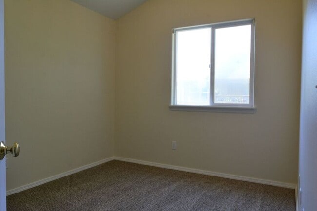Photo - 773 SW 198TH PL Townhome