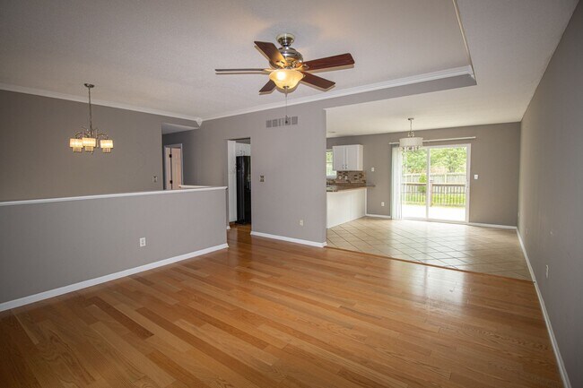Foto del edificio - 3 Bed 3 Bath Home