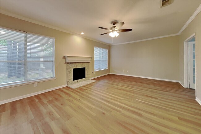 Building Photo - 26871 Castlecliff Ln
