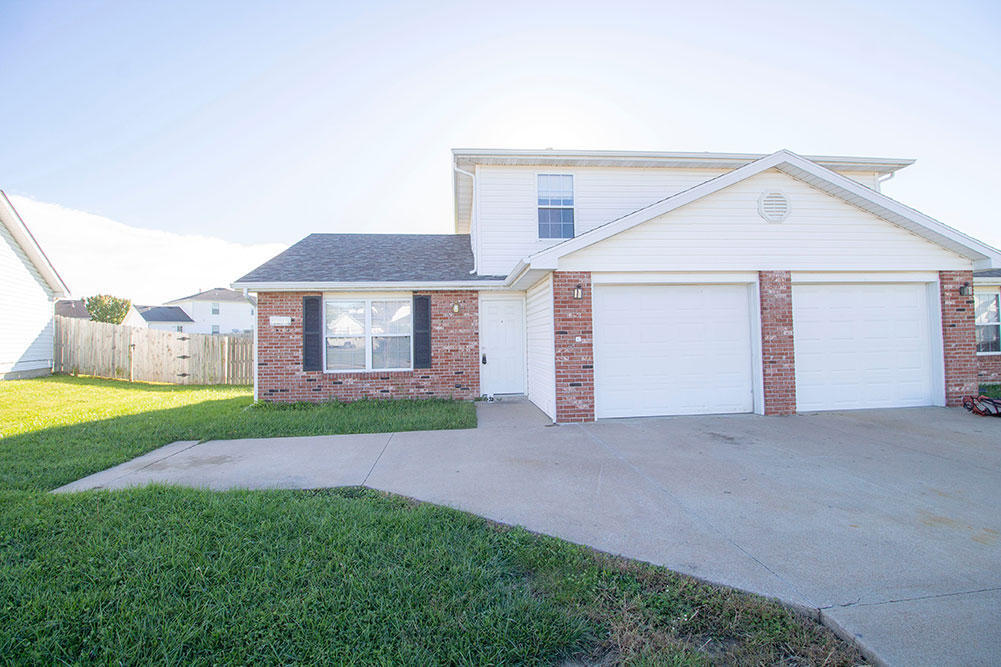 Primary Photo - 1616 High Quest Cir