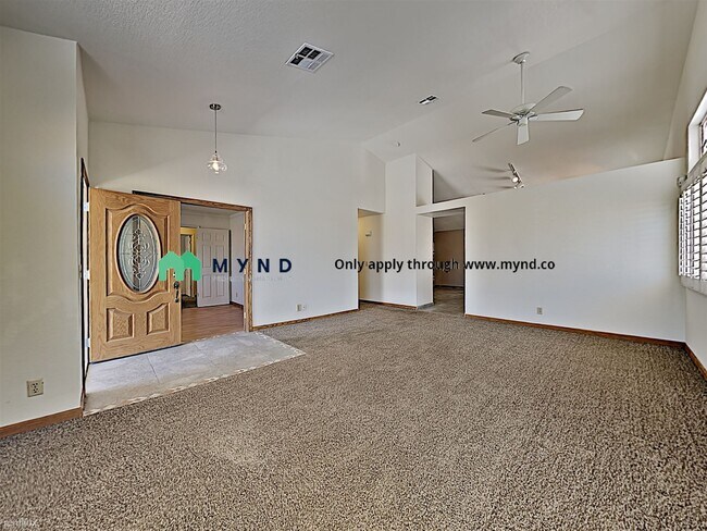 Building Photo - 4 br, 2 bath Apartment - 175 DeAnna Way