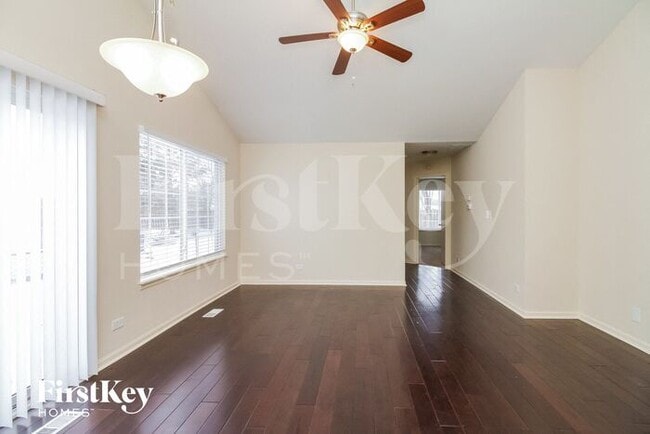 Foto del edificio - 3023 Impressions Dr