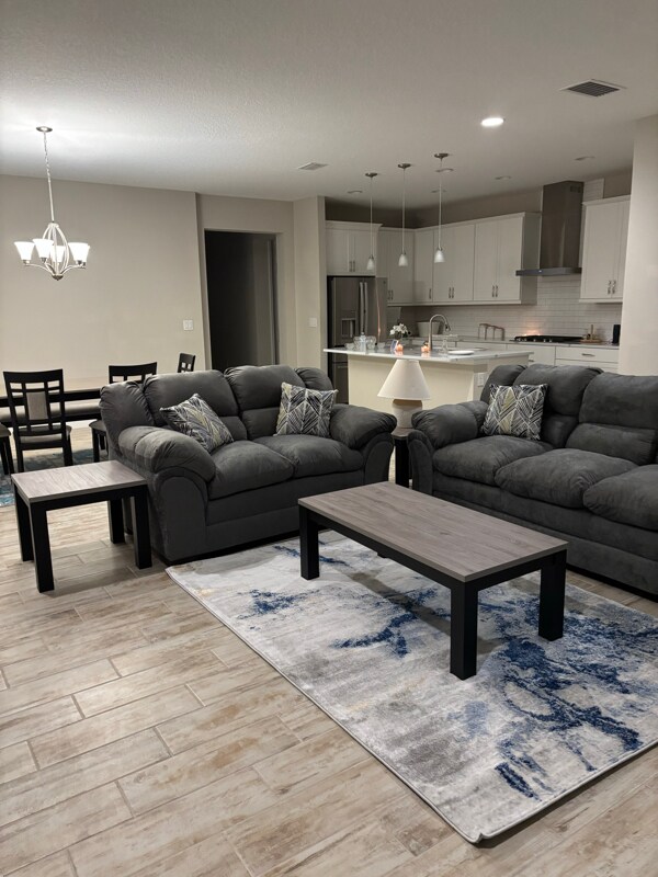 Foto principal - 6394 Roadstead Ct