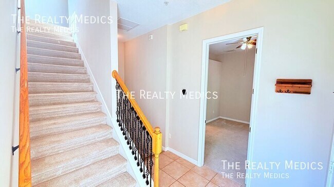 Foto del edificio - 359 Lansbrook Ln