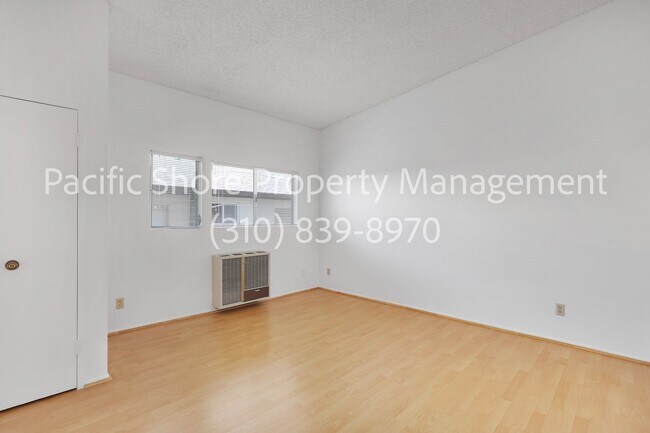 Foto del edificio - Charming Upper-Level One Bedroom with Priv...
