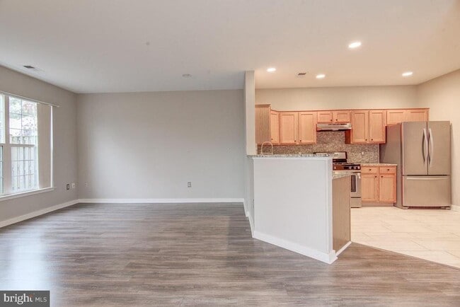 Building Photo - 7700 Duneiden Ln