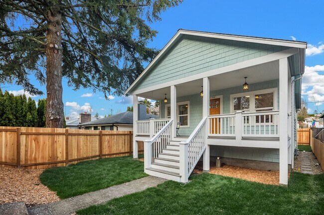 Foto del edificio - Timeless Elegant 4 Bedroom Craftsman Home ...