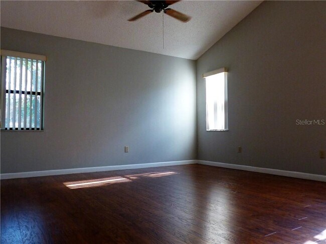 Foto del edificio - 300 S Florida Ave