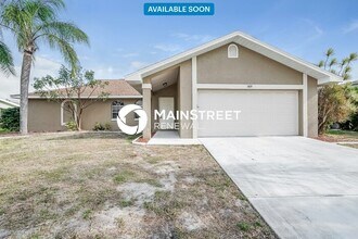 Building Photo - 1409 SE 36th St
