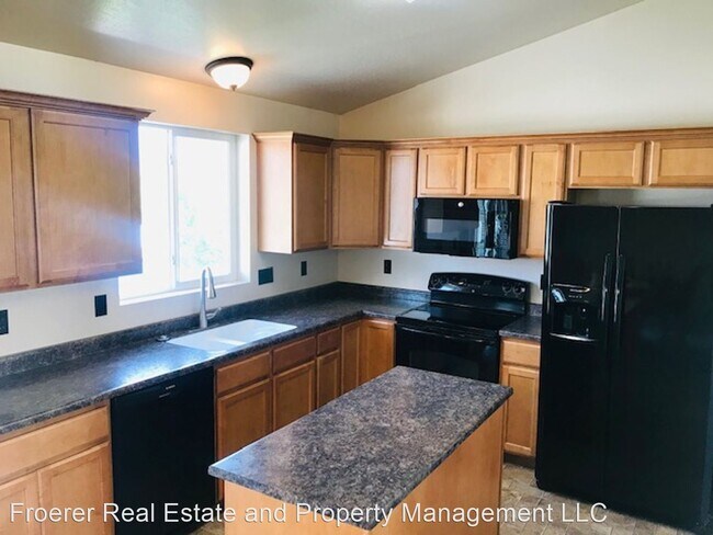 Building Photo - 3 br, 2 bath House - 872 Oxford