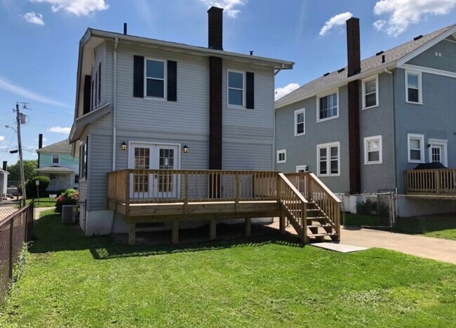 Building Photo - 3627 Tamarack Ave