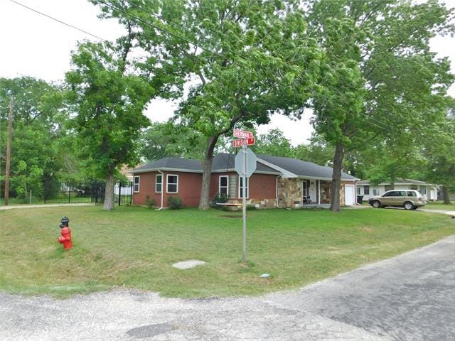 Building Photo - 224 S Sherman St