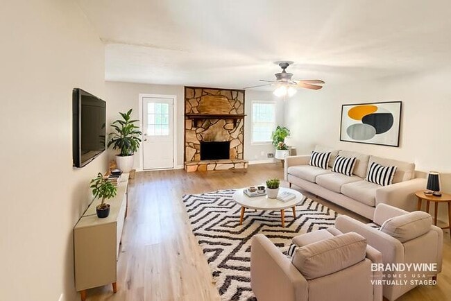 Building Photo - 5756 Ivywood Dr