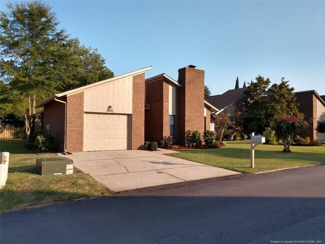 Building Photo - 4603 Hoe Ct