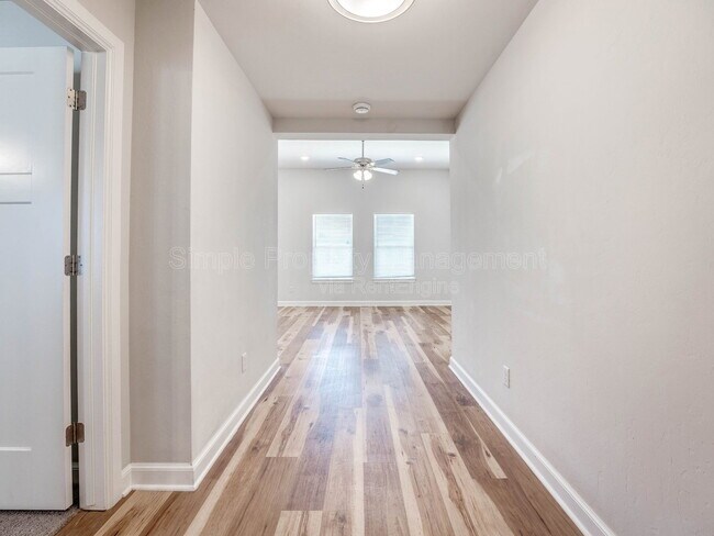 Building Photo - 608 Blue Fish Ct