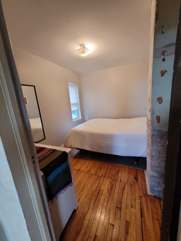 Foto del edificio - 617 E Ninth St