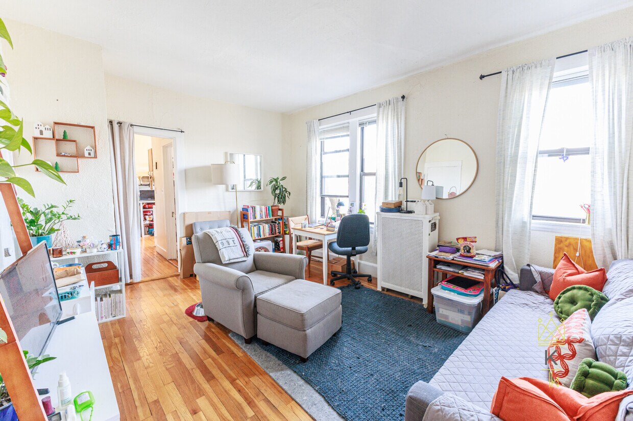 122 Babcock St Unit 34A, Brookline, MA 02446 Condo for Rent in