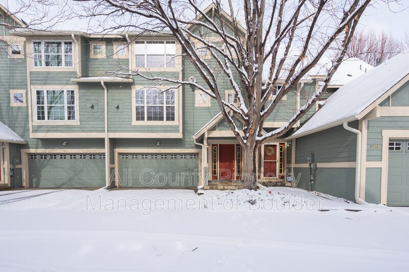 Foto principal - 2321 Water Cress Ct