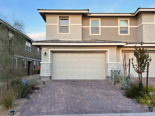 Building Photo - 770 Aurora Vale Pl