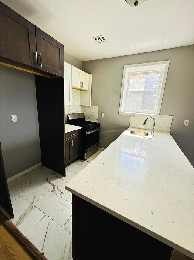 Foto del edificio - 724 S 18th St