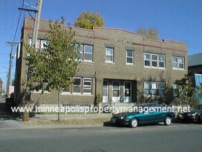 Building Photo - 1434 W 32nd St