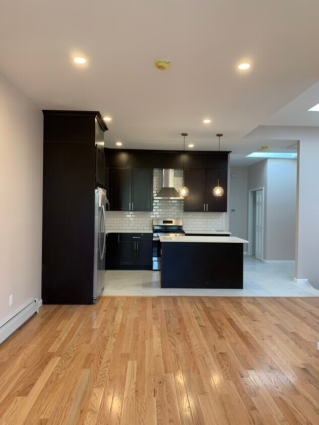 Foto principal - 340 78th St
