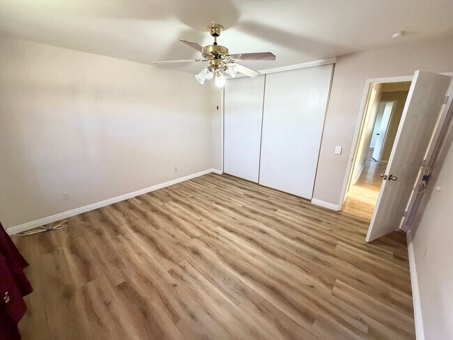 Foto del edificio - Rare 5 Bedroom Home on Large 9,087 Sq Ft Lot in Prime Rowland Heights