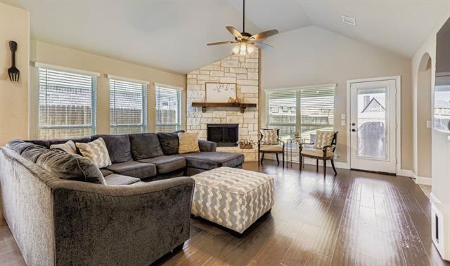 Foto del edificio - 4720 Water Lily Ln