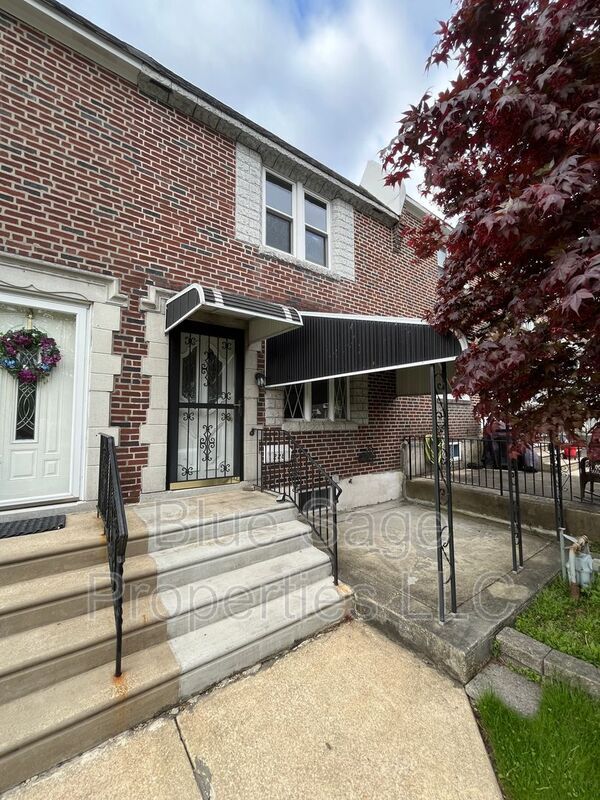 Foto principal - 228 W Wyncliffe Ave