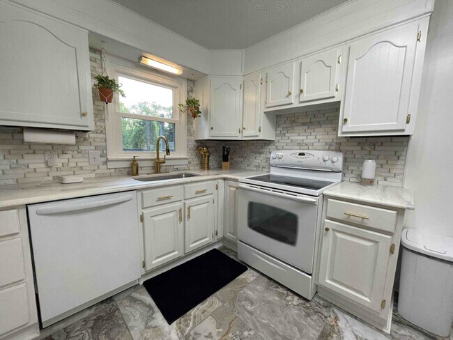 Foto del edificio - 2512 E 72nd St