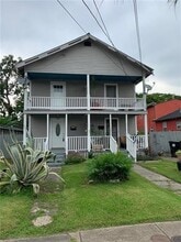 8943 Jeannette St