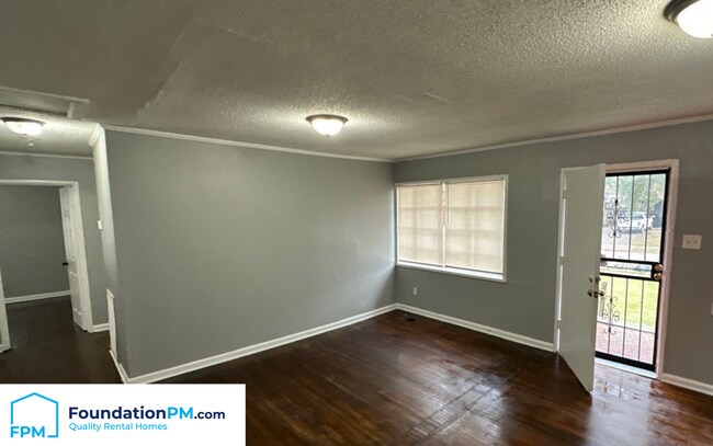 Foto del edificio - 1911 Capri Rd