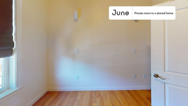 Foto del edificio - Room in Shared 3 bed/1.5 bath home