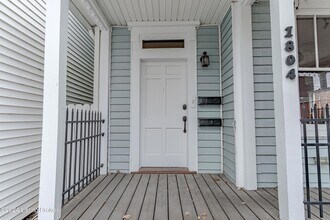 Building Photo - 1804 Frankfort Ave