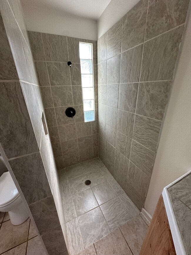 Foto del edificio - 49650 Pierce Dr