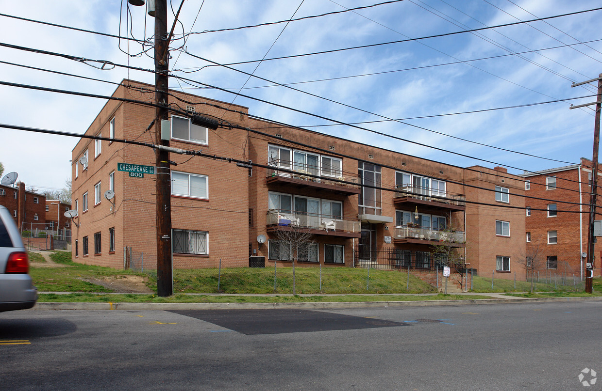 Foto del edificio - 808 Chesapeake St SE