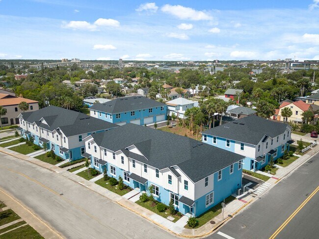 Foto del edificio - 566 S Grandview Ave